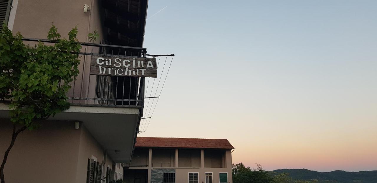 Cascina Brichat Alta Langa Serravalle delle Langhe 外观 照片